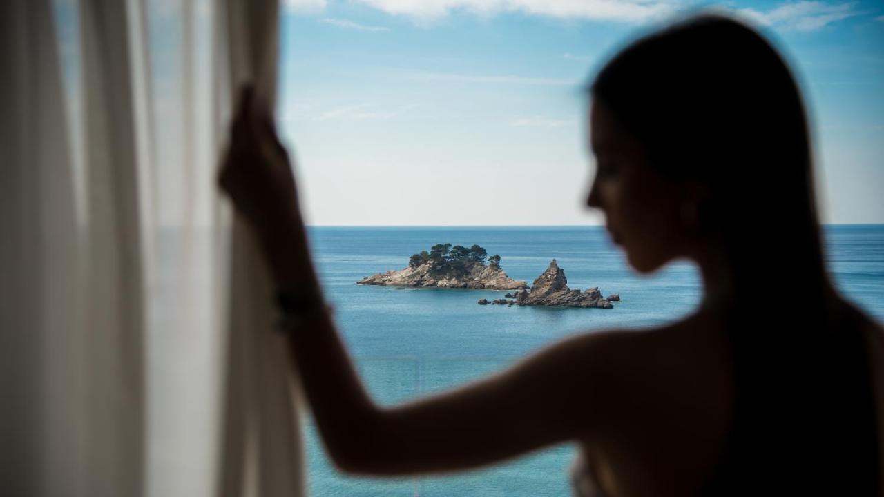Hotel Ami Budva Petrovac Luaran gambar