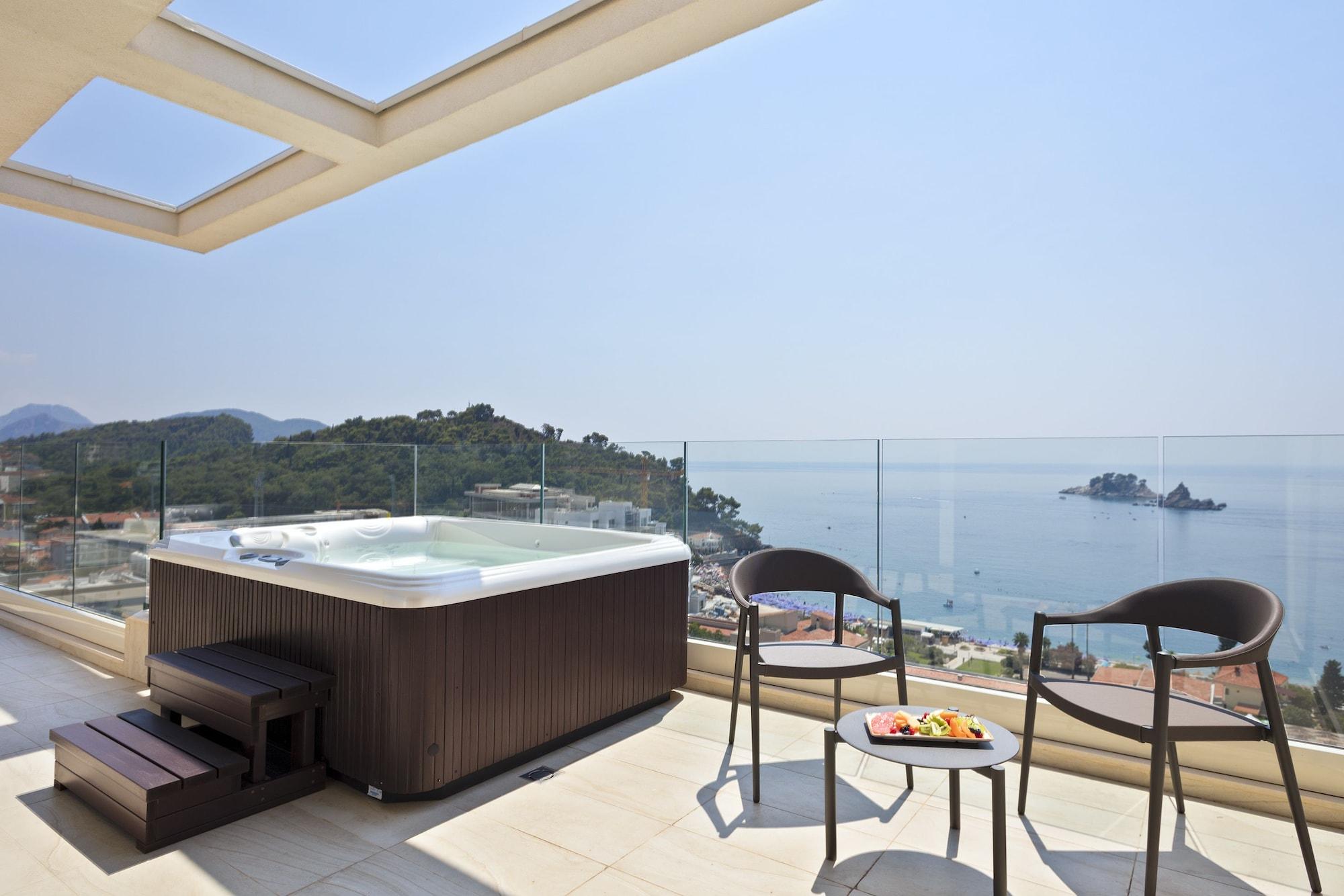 Hotel Ami Budva Petrovac Luaran gambar