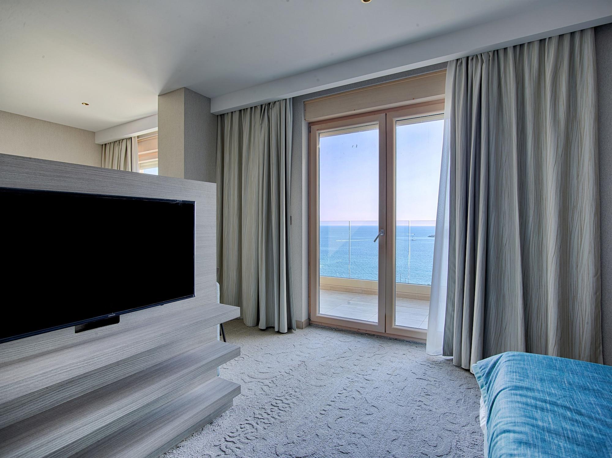 Hotel Ami Budva Petrovac Luaran gambar