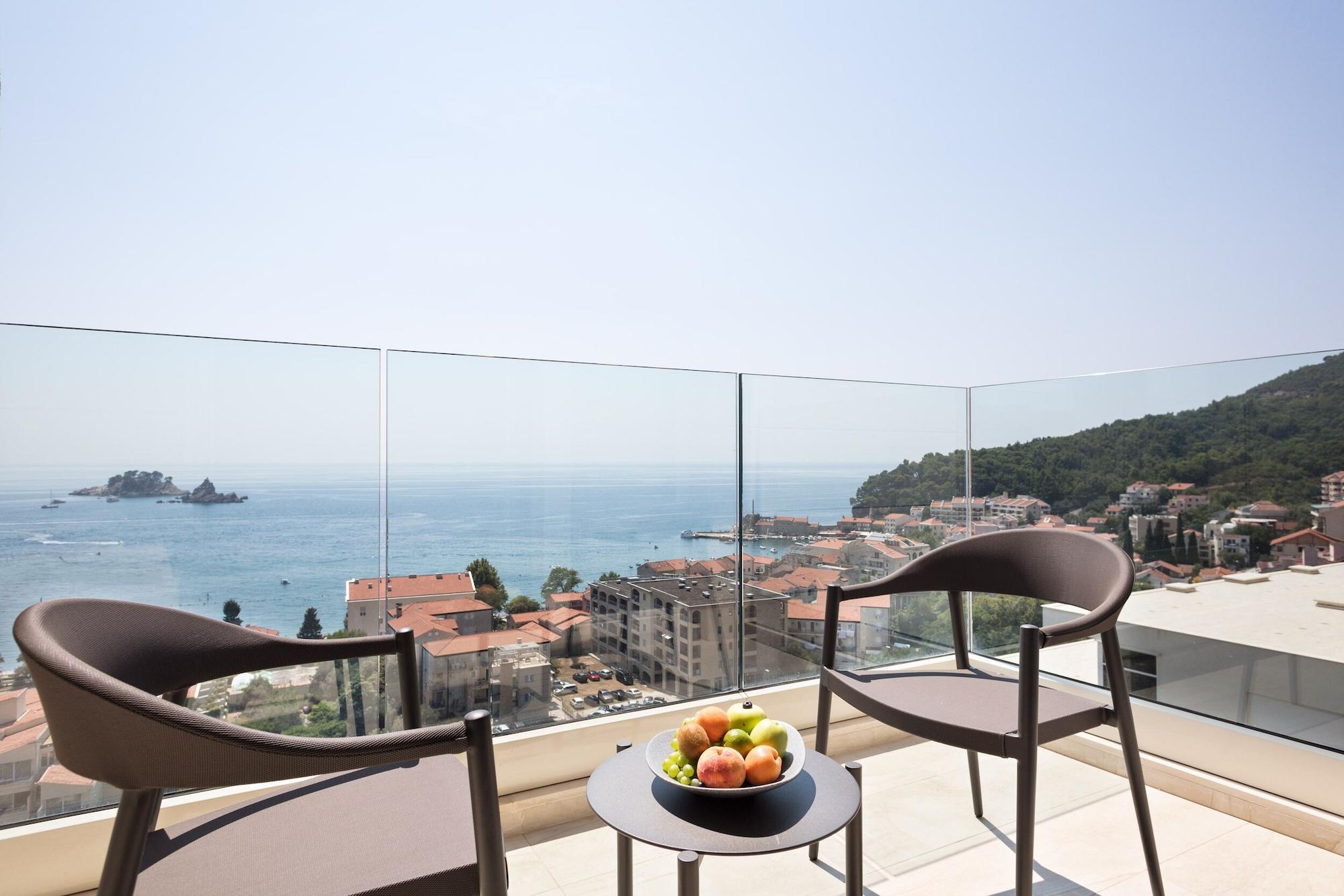 Hotel Ami Budva Petrovac Luaran gambar