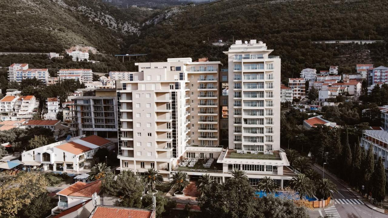 Hotel Ami Budva Petrovac Luaran gambar