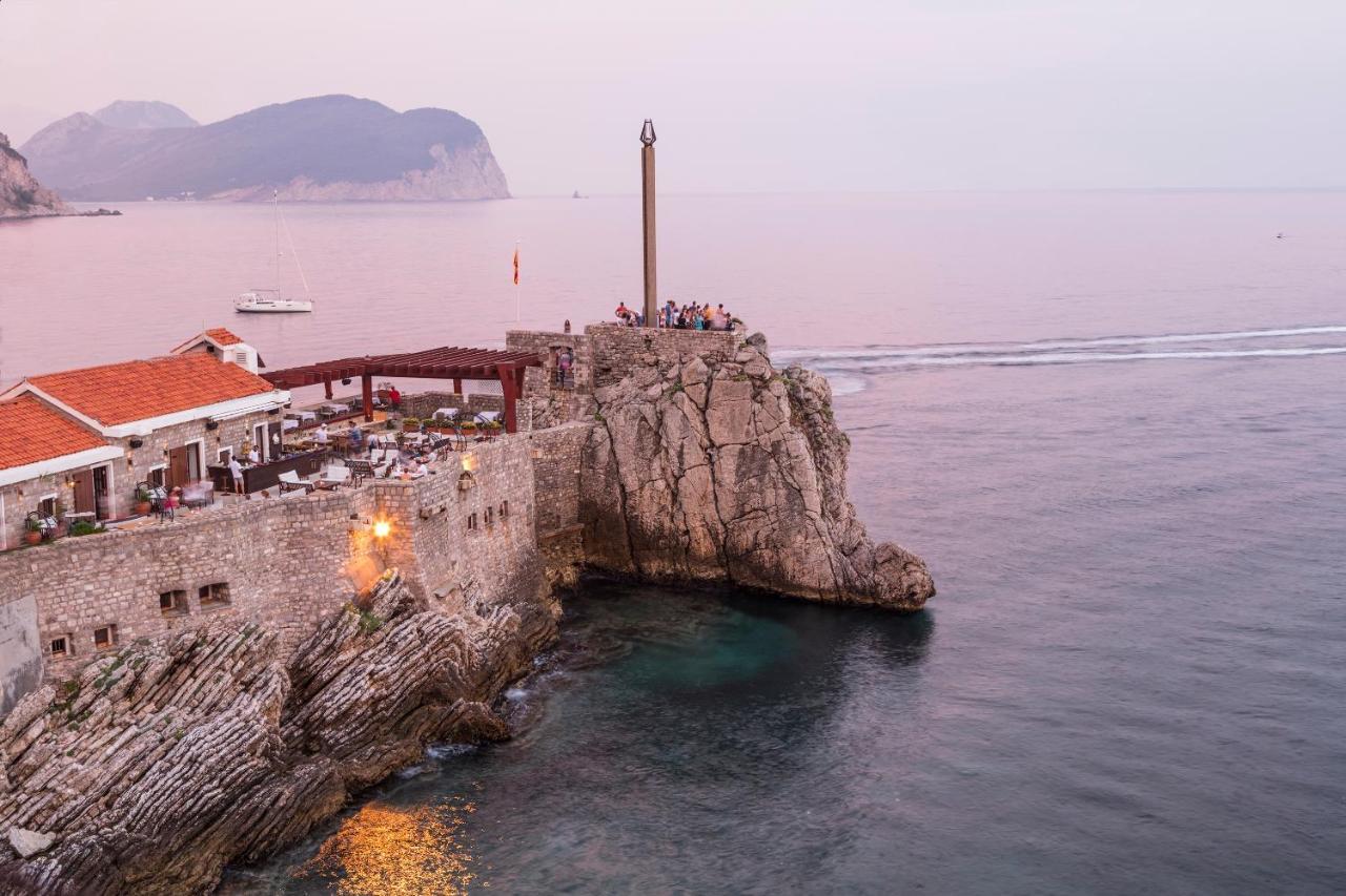 Hotel Ami Budva Petrovac Luaran gambar